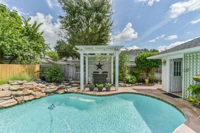 7906 Scenic Canyon Lane, Houston, TX 77095