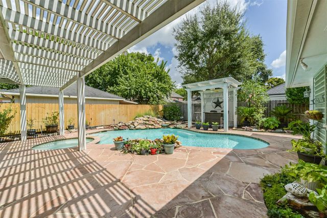 7906 Scenic Canyon Lane, Houston, TX 77095