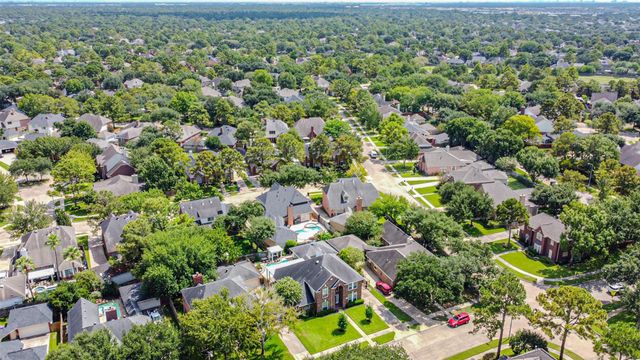 7906 Scenic Canyon Lane, Houston, TX 77095
