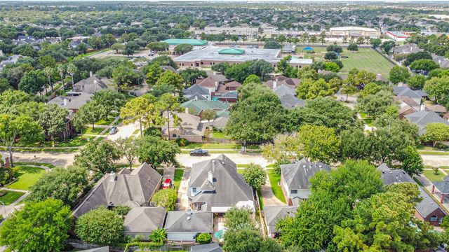 7906 Scenic Canyon Lane, Houston, TX 77095