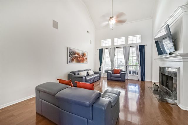 7906 Scenic Canyon Lane, Houston, TX 77095