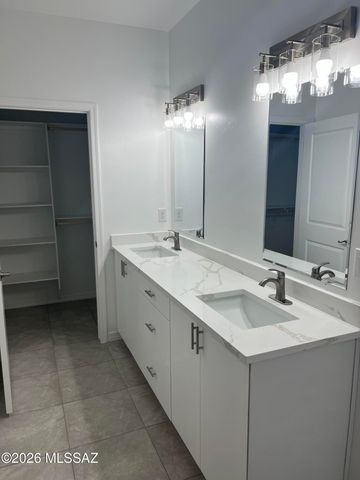 1817 S 30th Place, Tucson, AZ 85713