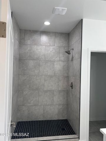 1817 S 30th Place, Tucson, AZ 85713