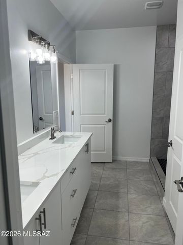 1817 S 30th Place, Tucson, AZ 85713