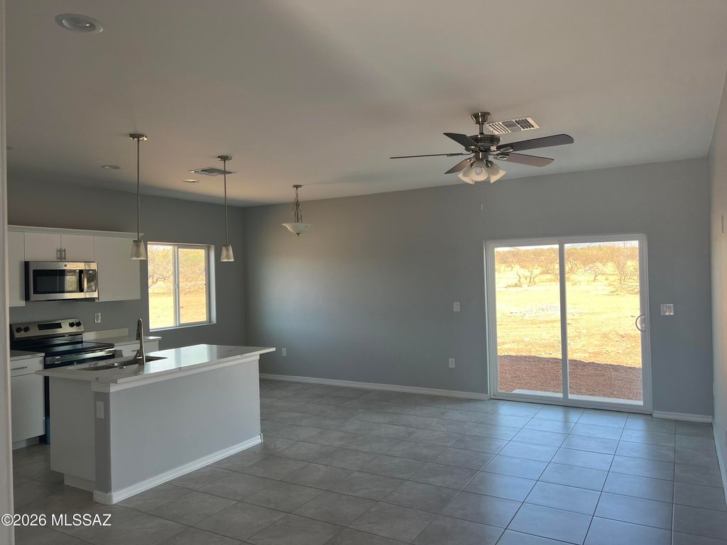 1817 S 30th Place, Tucson, AZ 85713
