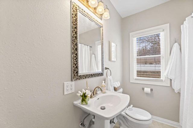 2356 N 66th STREET, Wauwatosa, WI 53213