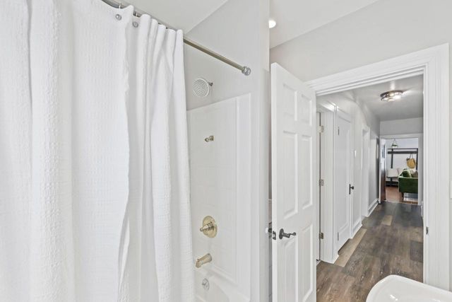 2356 N 66th STREET, Wauwatosa, WI 53213