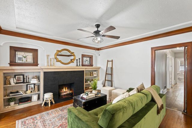 2356 N 66th STREET, Wauwatosa, WI 53213