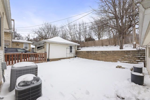 2356 N 66th STREET, Wauwatosa, WI 53213
