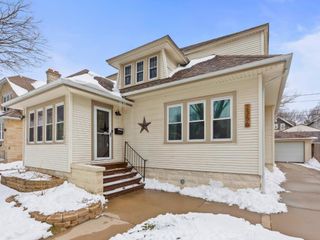 2356 N 66th STREET, Wauwatosa, WI 53213