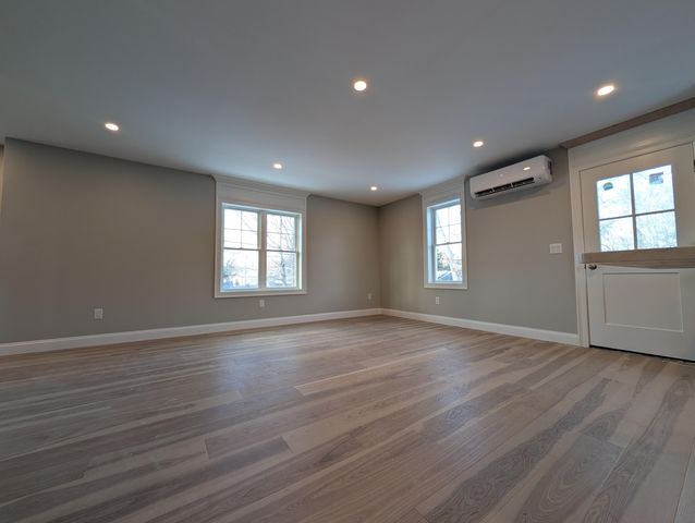 46 Holt Road A, Buzzards Bay, MA 02532