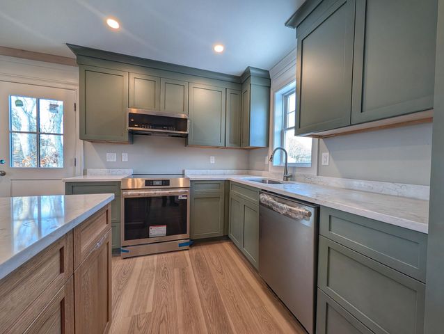 46 Holt Road A, Buzzards Bay, MA 02532