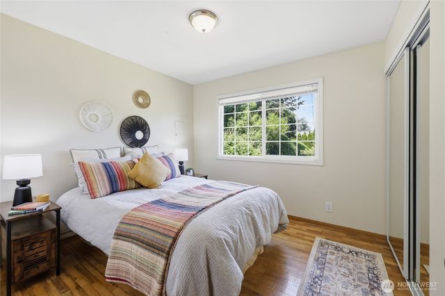 1067 Swanson Way NE, Poulsbo, WA 98370