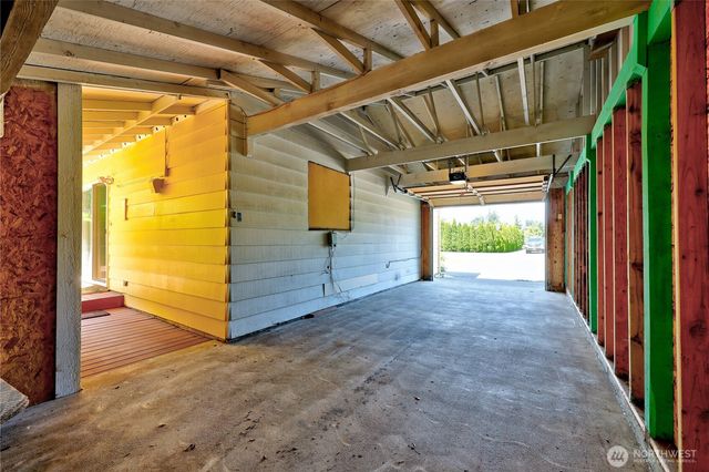 1067 Swanson Way NE, Poulsbo, WA 98370