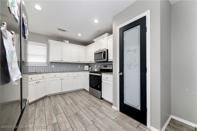 138 Stone Drive, Roland, OK 74954