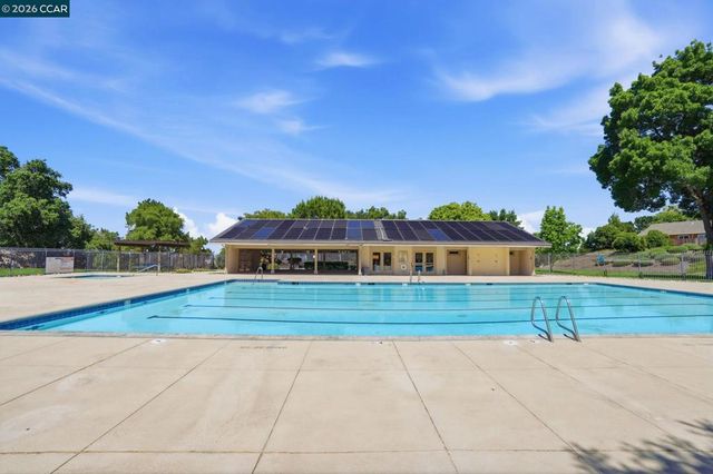 3025 Sunflower Dr, Antioch, CA 94531