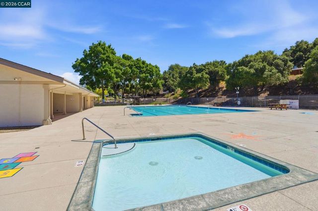 3025 Sunflower Dr, Antioch, CA 94531