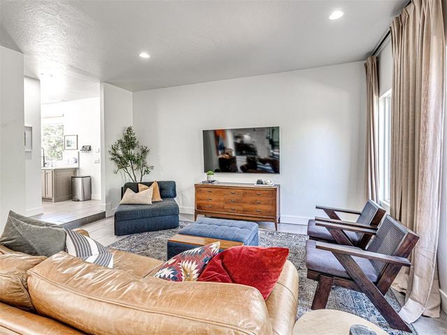 2113 Highlands Landing, Edmond, OK 73013