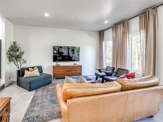 2113 Highlands Landing, Edmond, OK 73013