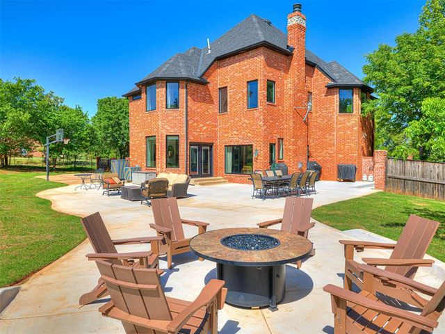 2113 Highlands Landing, Edmond, OK 73013