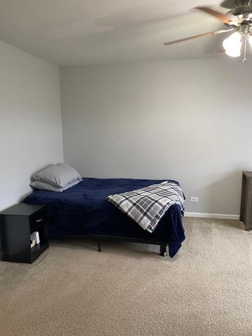 3032 Long Common Parkway, Elgin, IL 60124