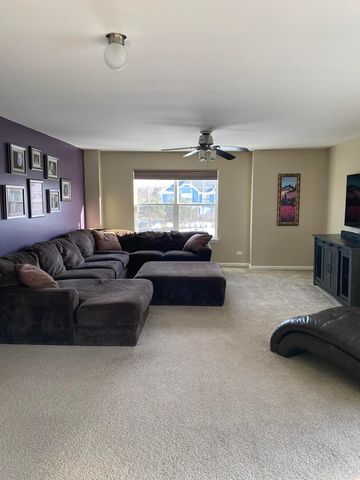 3032 Long Common Parkway, Elgin, IL 60124