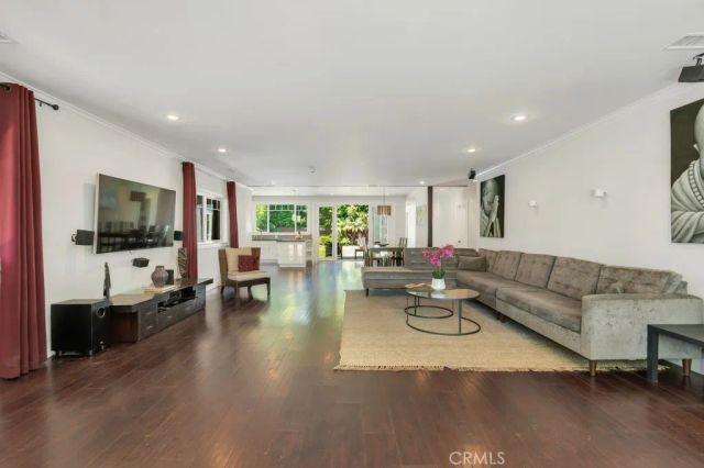 5463 Norwich Avenue, Sherman Oaks, CA 91411
