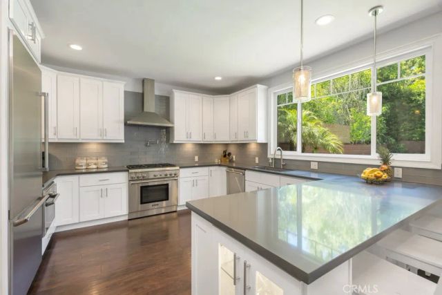 5463 Norwich Avenue, Sherman Oaks, CA 91411
