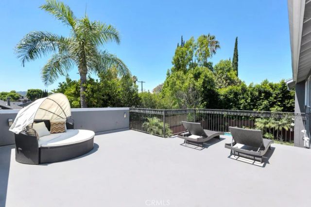 5463 Norwich Avenue, Sherman Oaks, CA 91411