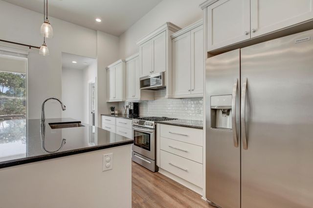 21814 Bluejay BLVD, Lago Vista, TX 78645