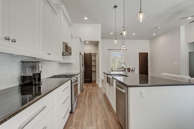 21814 Bluejay BLVD, Lago Vista, TX 78645