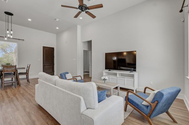 21814 Bluejay BLVD, Lago Vista, TX 78645