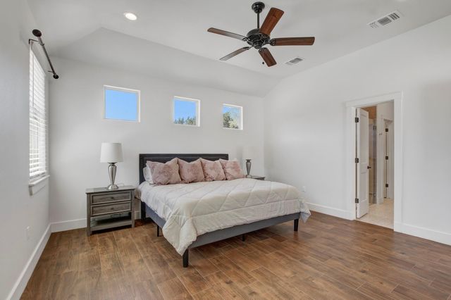 21814 Bluejay BLVD, Lago Vista, TX 78645