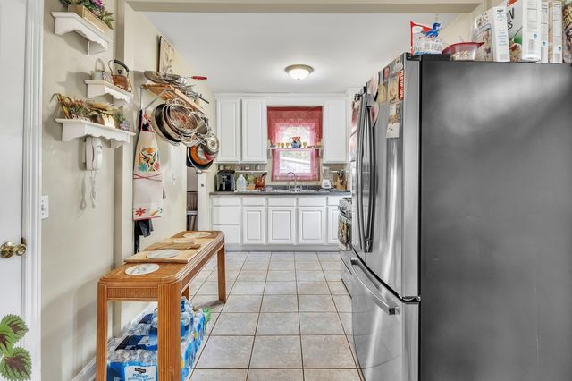 6187 Cleveland Street, Merrillville, IN 46410