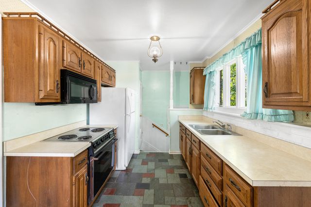 17606 N Burnham Avenue, Lansing, IL 60438