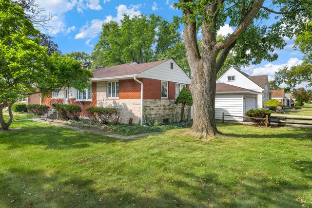 17606 N Burnham Avenue, Lansing, IL 60438
