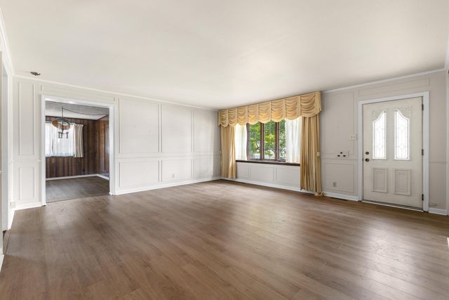 17606 N Burnham Avenue, Lansing, IL 60438