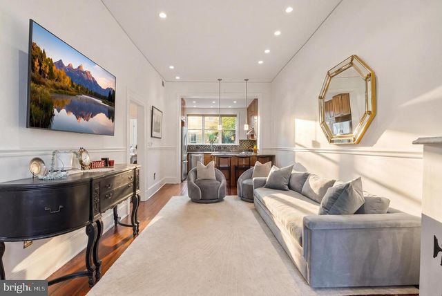 319 C ST SE, Washington, DC 20003