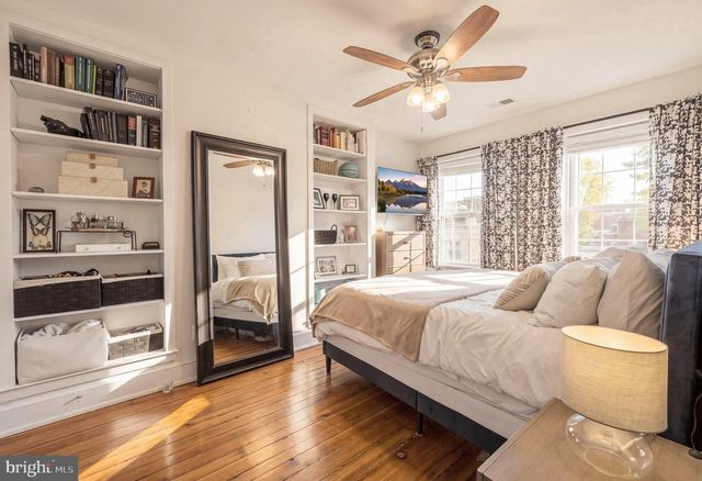 319 C ST SE, Washington, DC 20003
