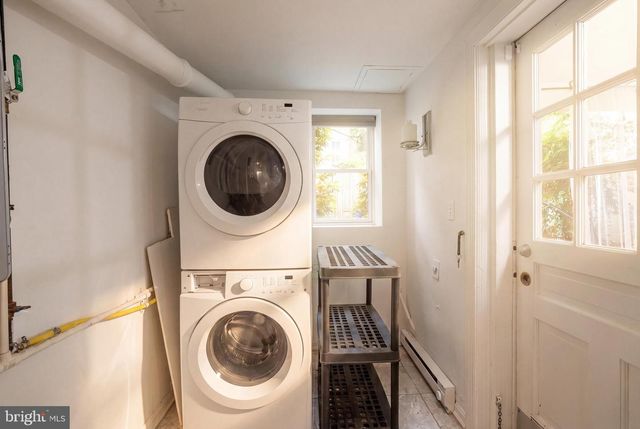 319 C ST SE, Washington, DC 20003