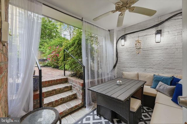 319 C ST SE, Washington, DC 20003