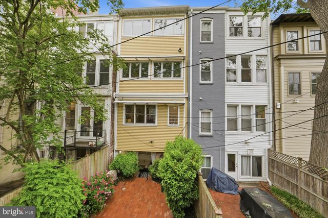 319 C ST SE, Washington, DC 20003