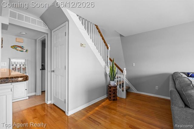 7214 Harbor Drive, Clay, MI 48001
