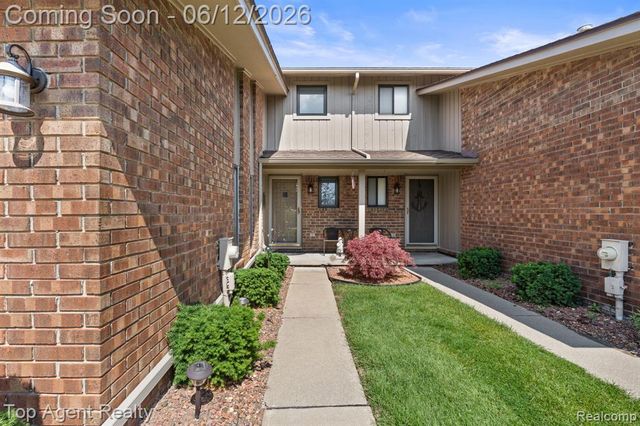 7214 Harbor Drive, Clay, MI 48001