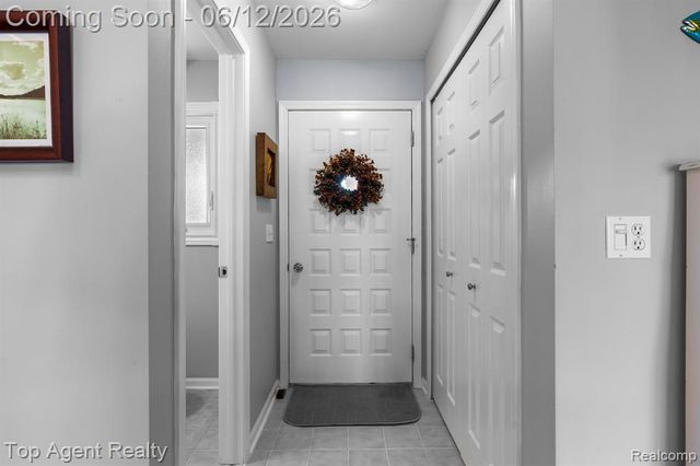7214 Harbor Drive, Clay, MI 48001