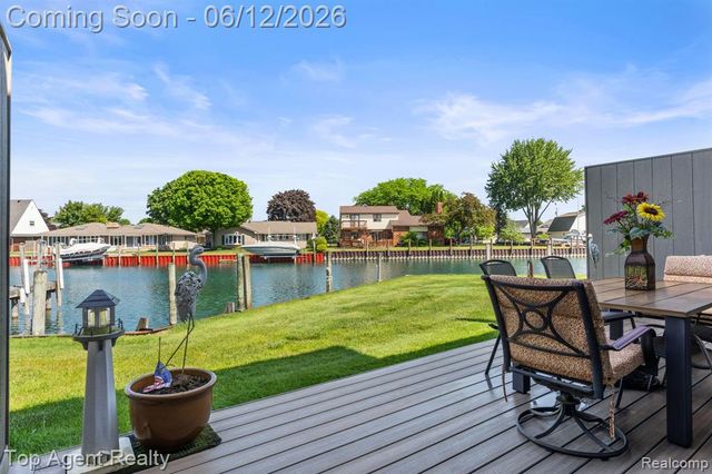 7214 Harbor Drive, Clay, MI 48001