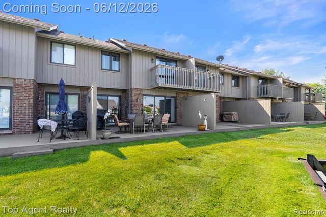 7214 Harbor Drive, Clay, MI 48001