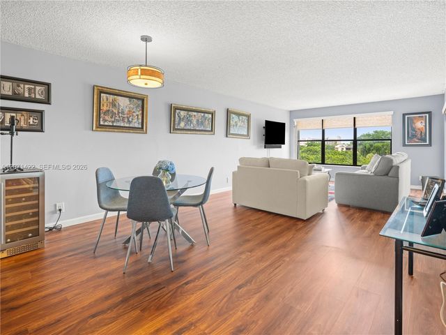 2314 S Cypress Bend 611, Pompano Beach, FL 33069