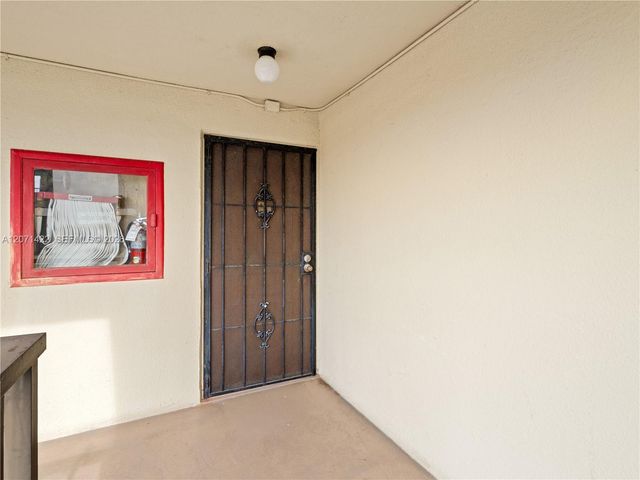 2314 S Cypress Bend 611, Pompano Beach, FL 33069