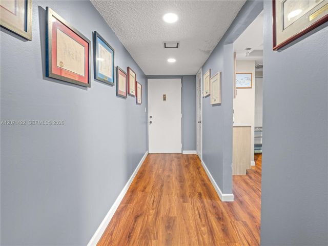 2314 S Cypress Bend 611, Pompano Beach, FL 33069